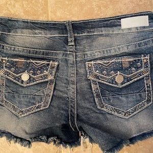 Daytrip Blue Jean Shorts with Patterned Pockets